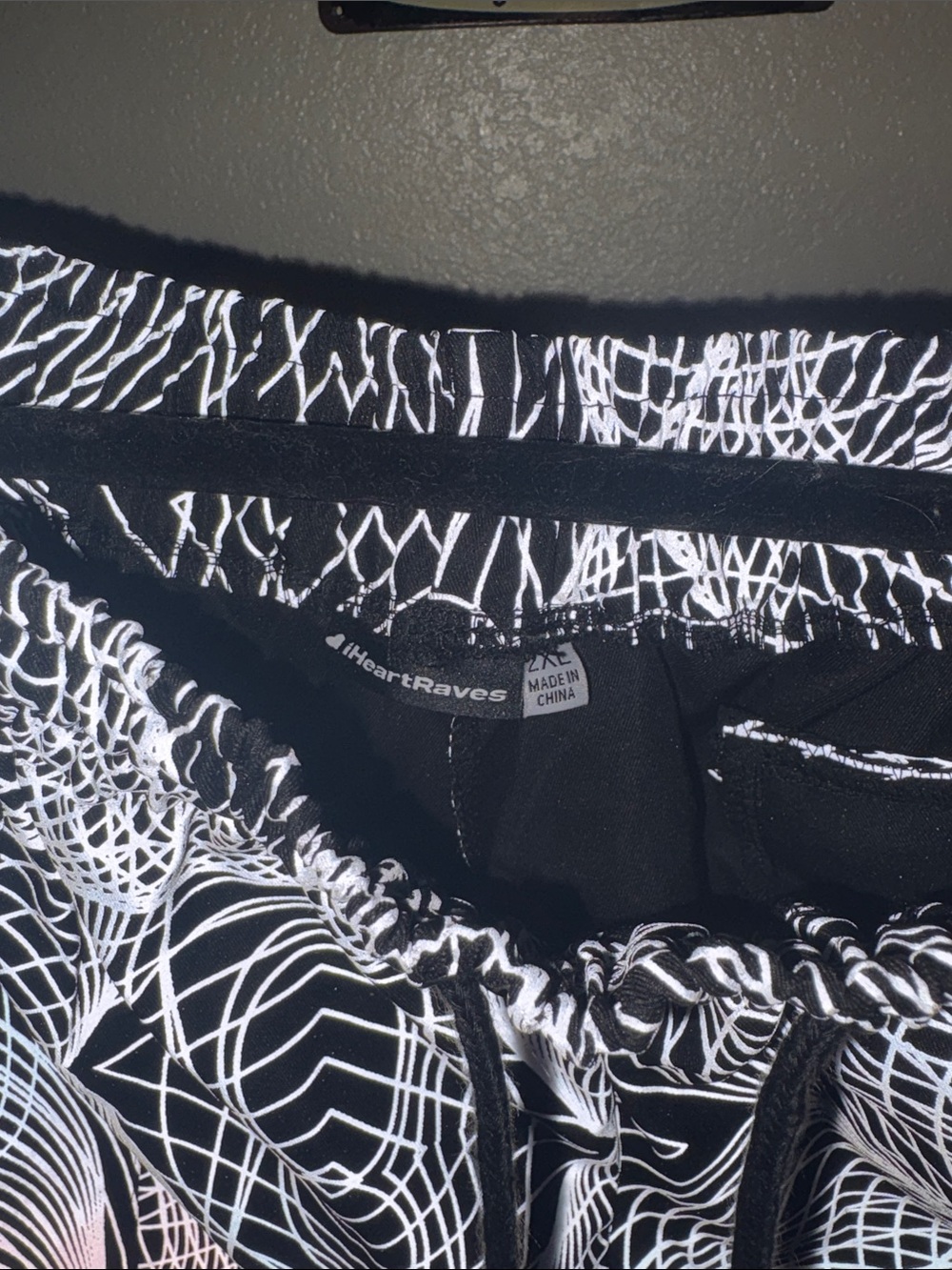 #122 NEW 2XL cargo pants - Picture 3 of 4